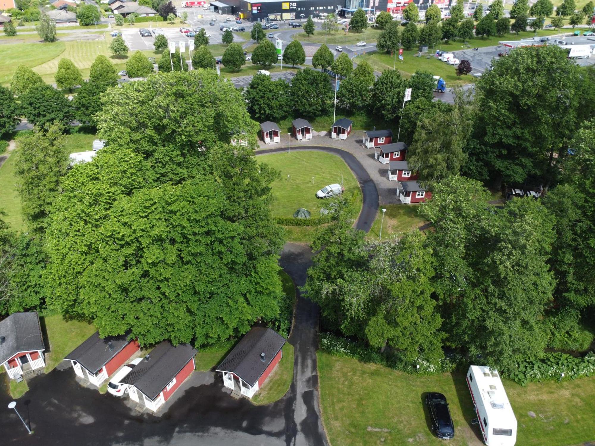 Skara Stads-Camping & Stugby Exterior foto